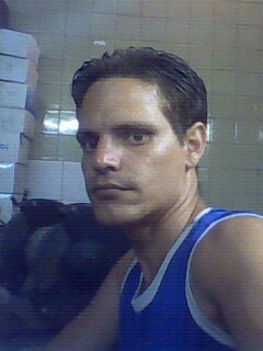 Conoce a esta persona ahora